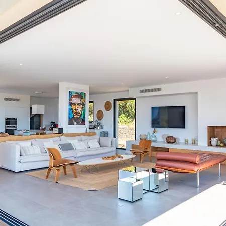Villa U Pinu Pinarellu (Corsica)
