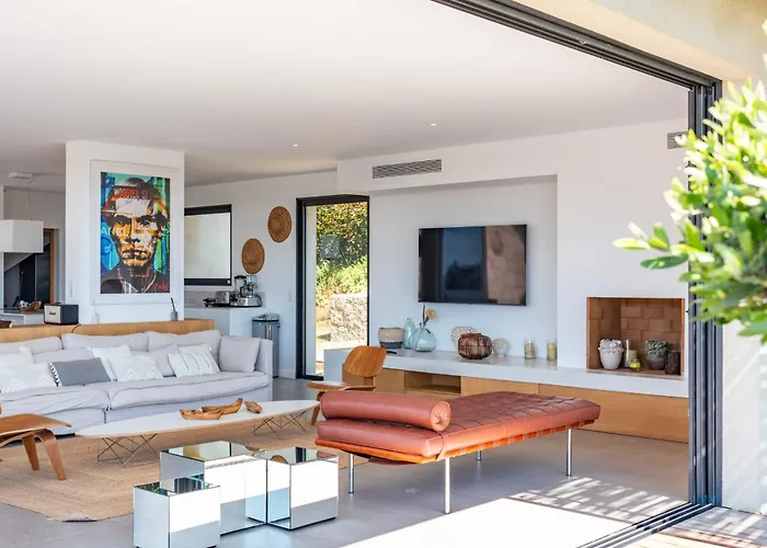 U Pinu Di Вилла